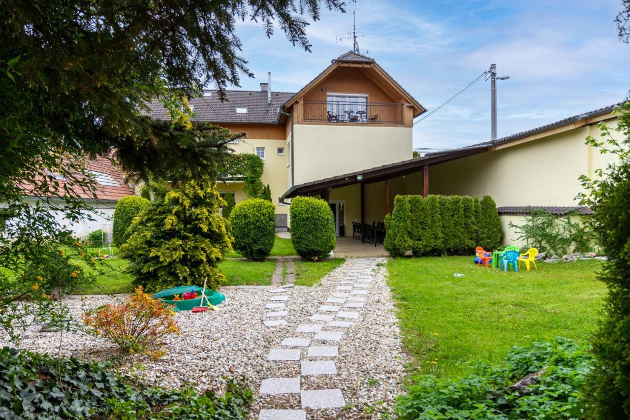Apartmanovy Dum Vilemovice Экстерьер фото